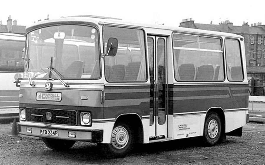 Bedford J2SZ10 Caetano Faro II (C20F) '1975